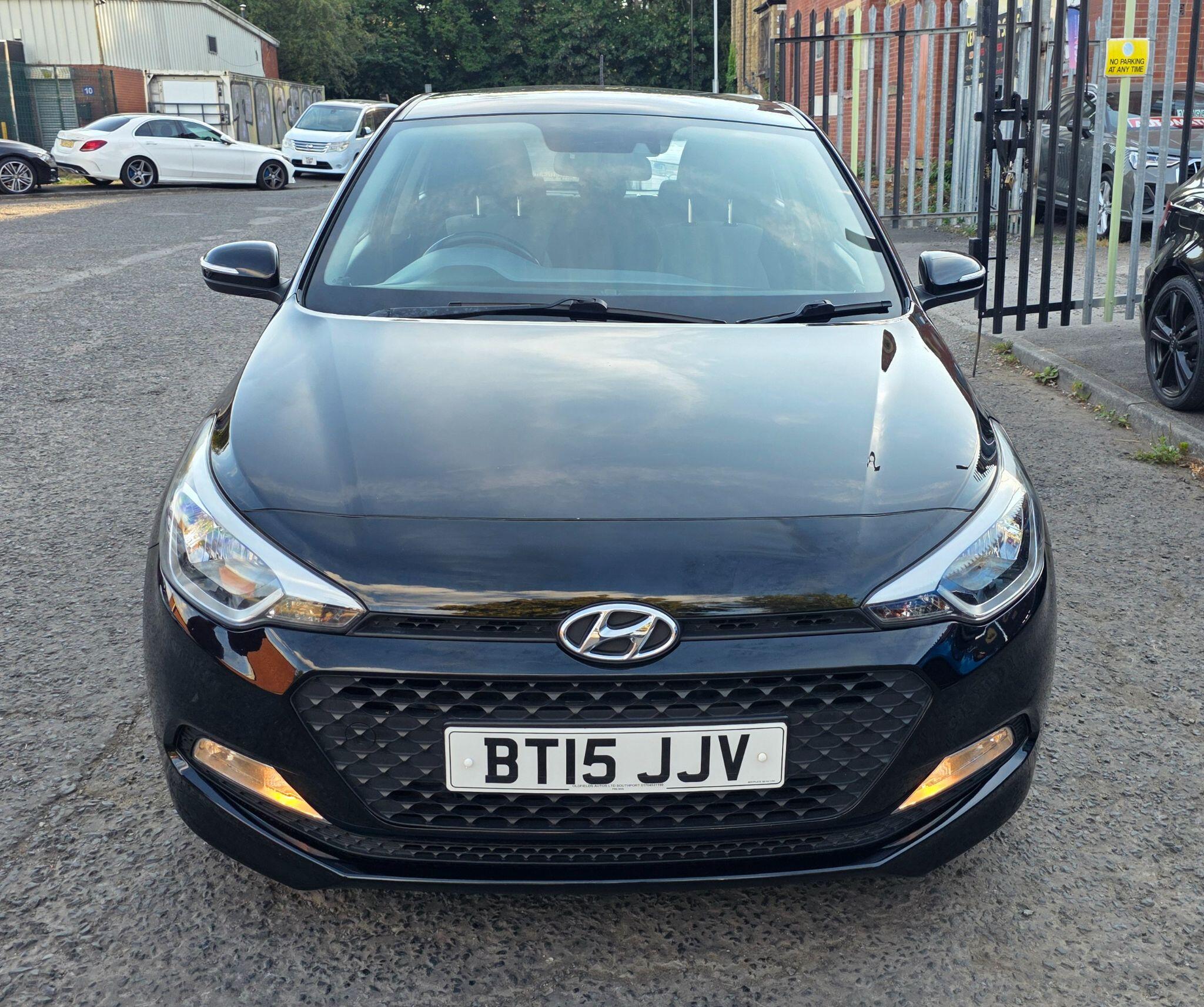 Hyundai i20 - Image 2