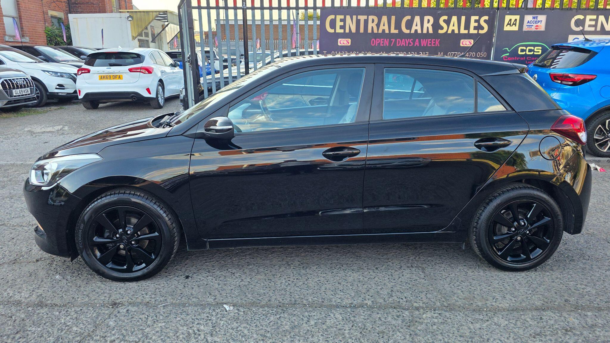 Hyundai i20 - Image 17