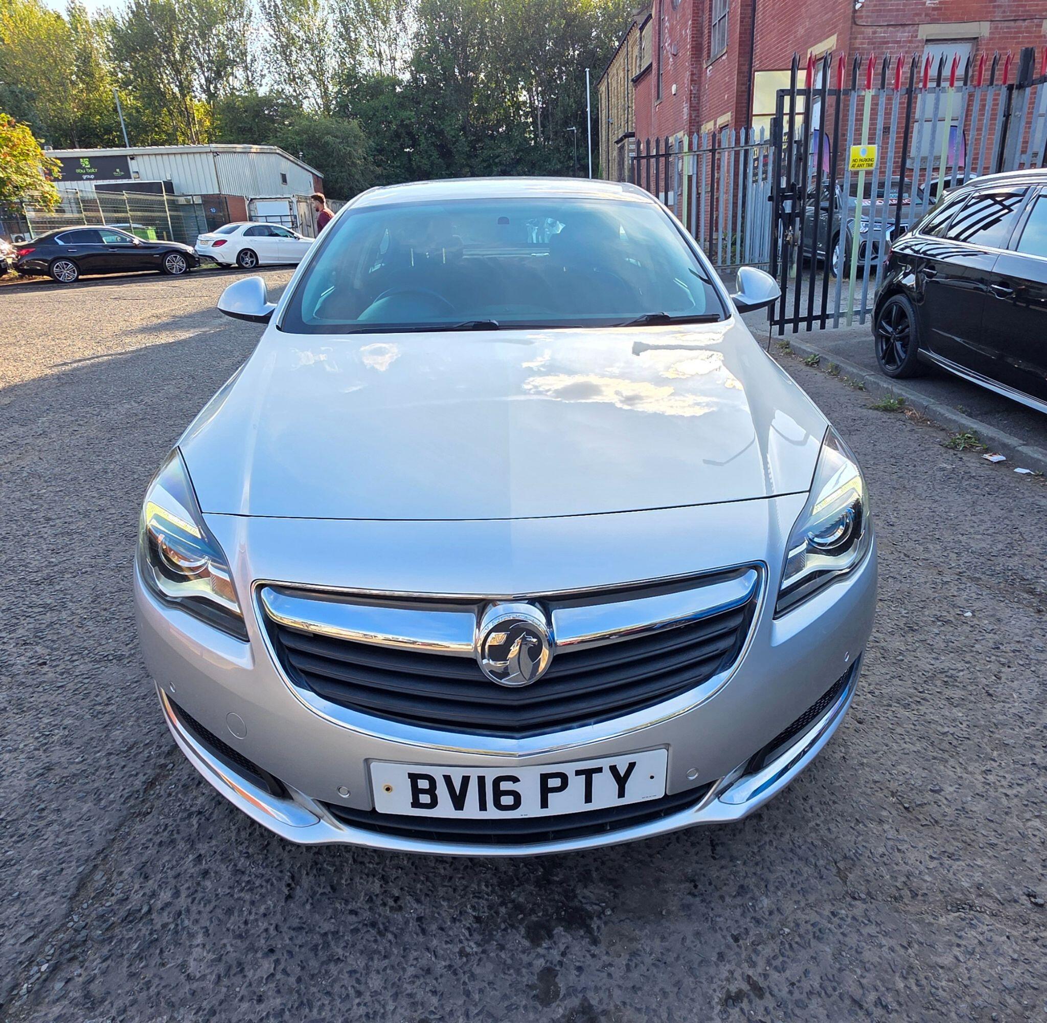 Vauxhall Insignia - Image 3