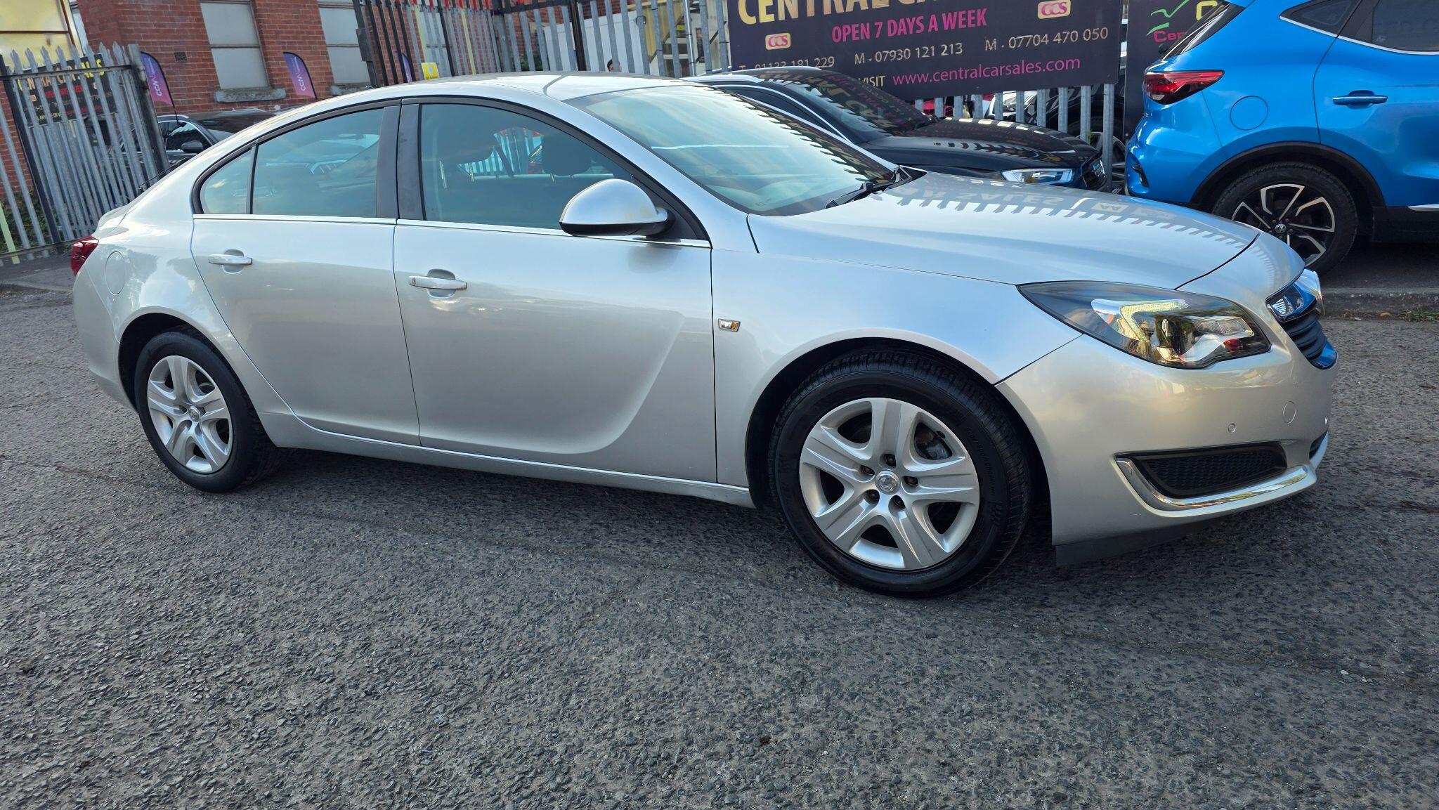 Vauxhall Insignia - Image 5