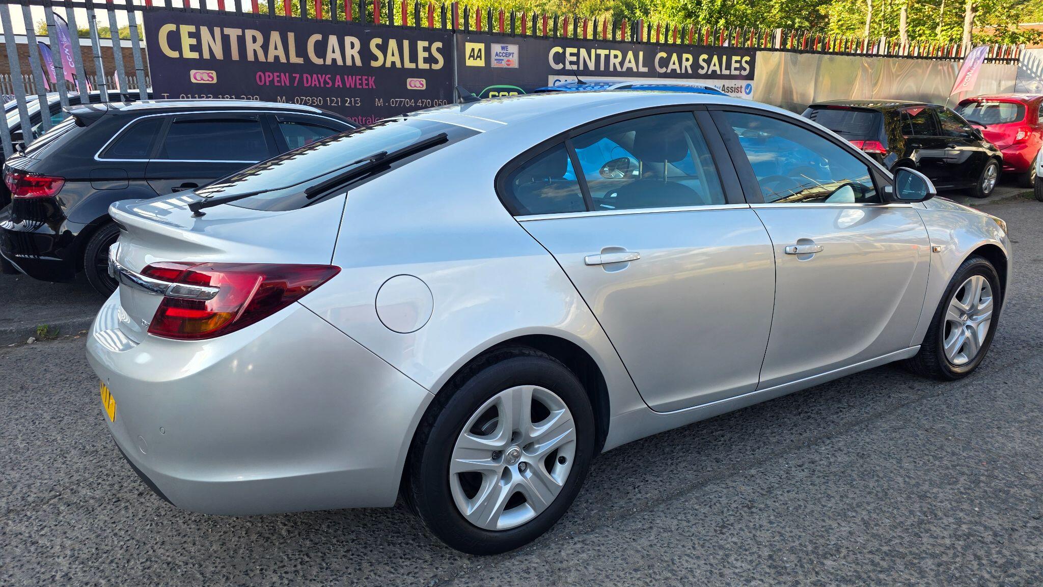 Vauxhall Insignia - Image 10