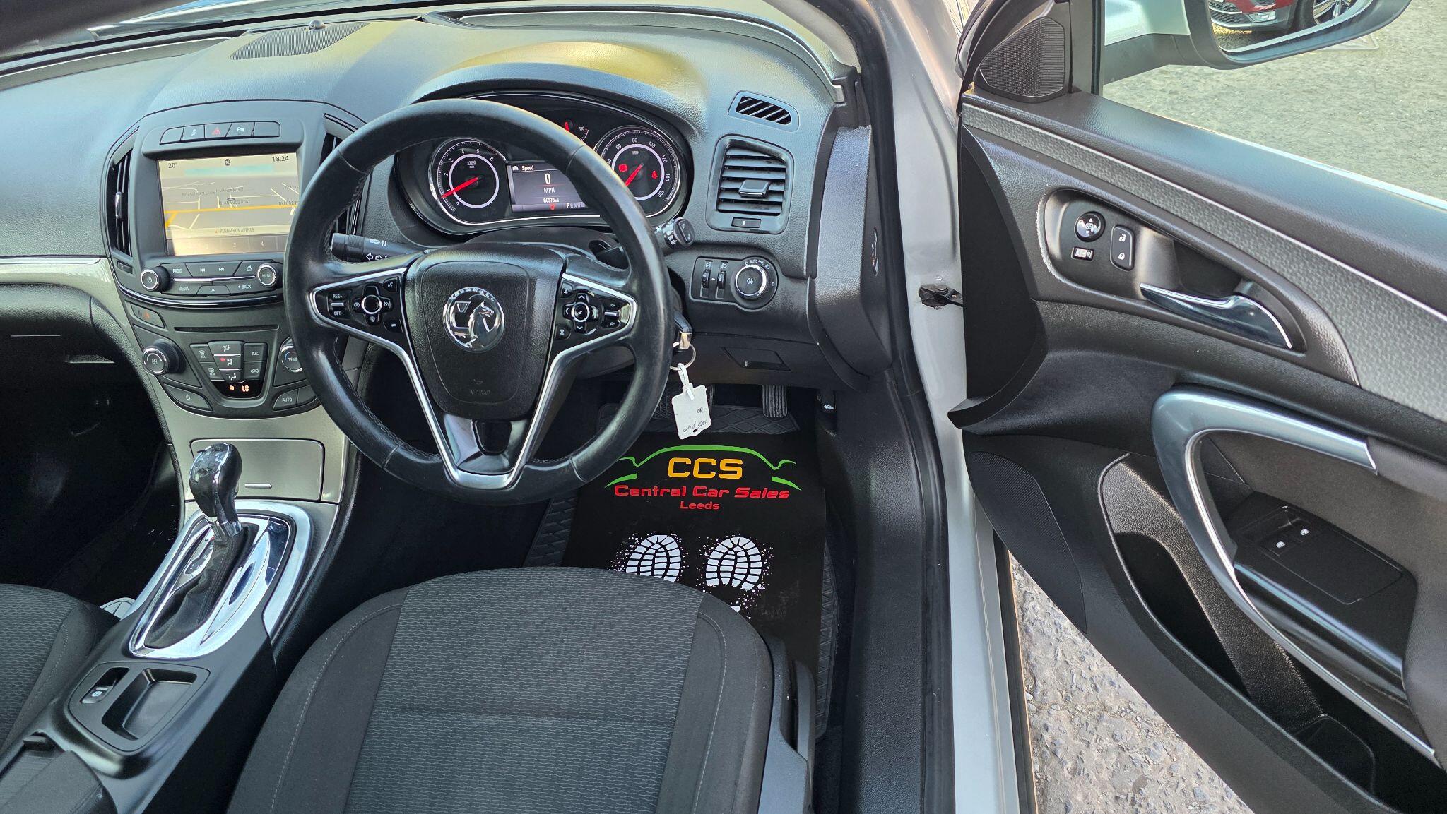 Vauxhall Insignia - Image 18