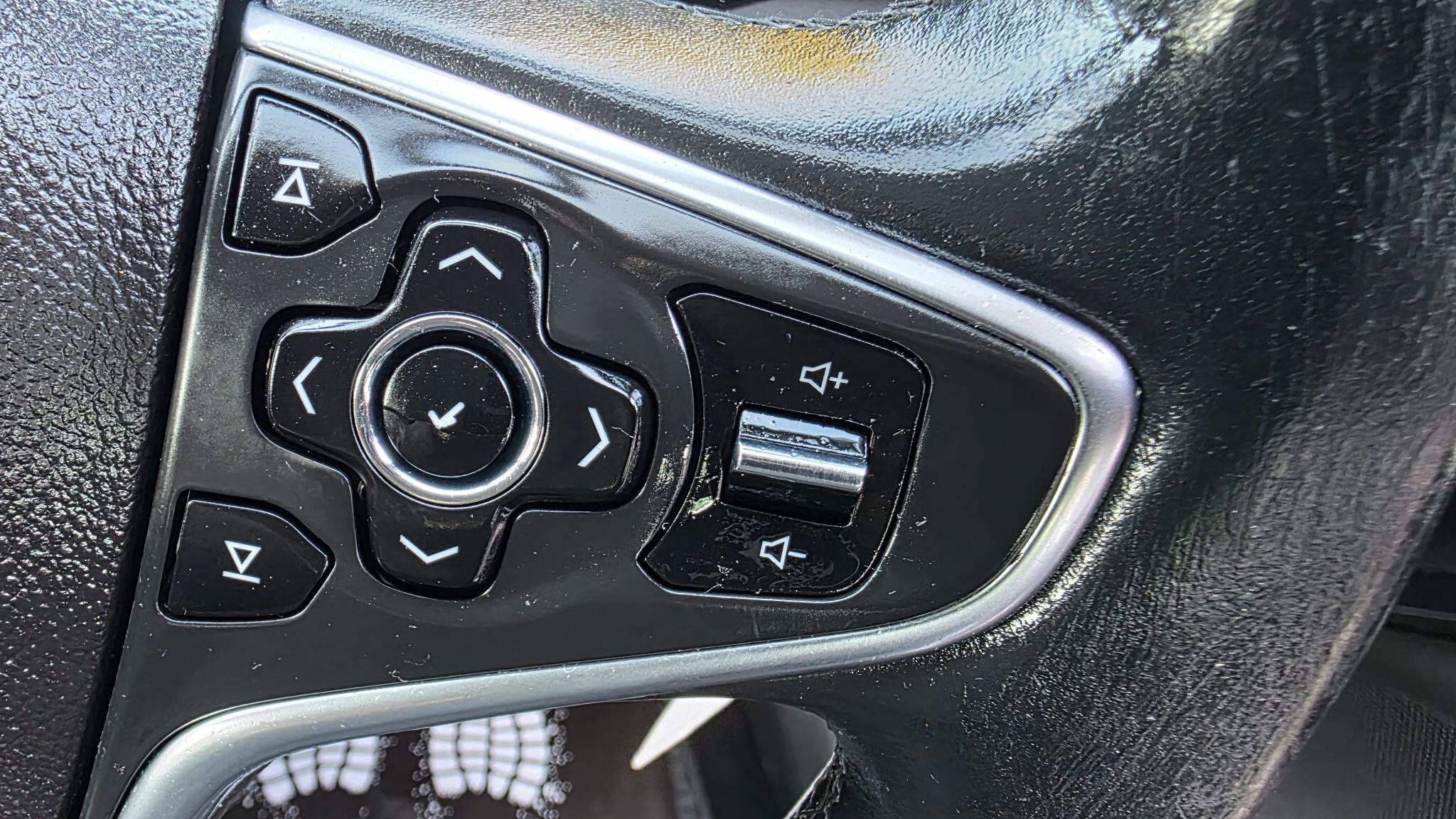 Vauxhall Insignia - Image 20