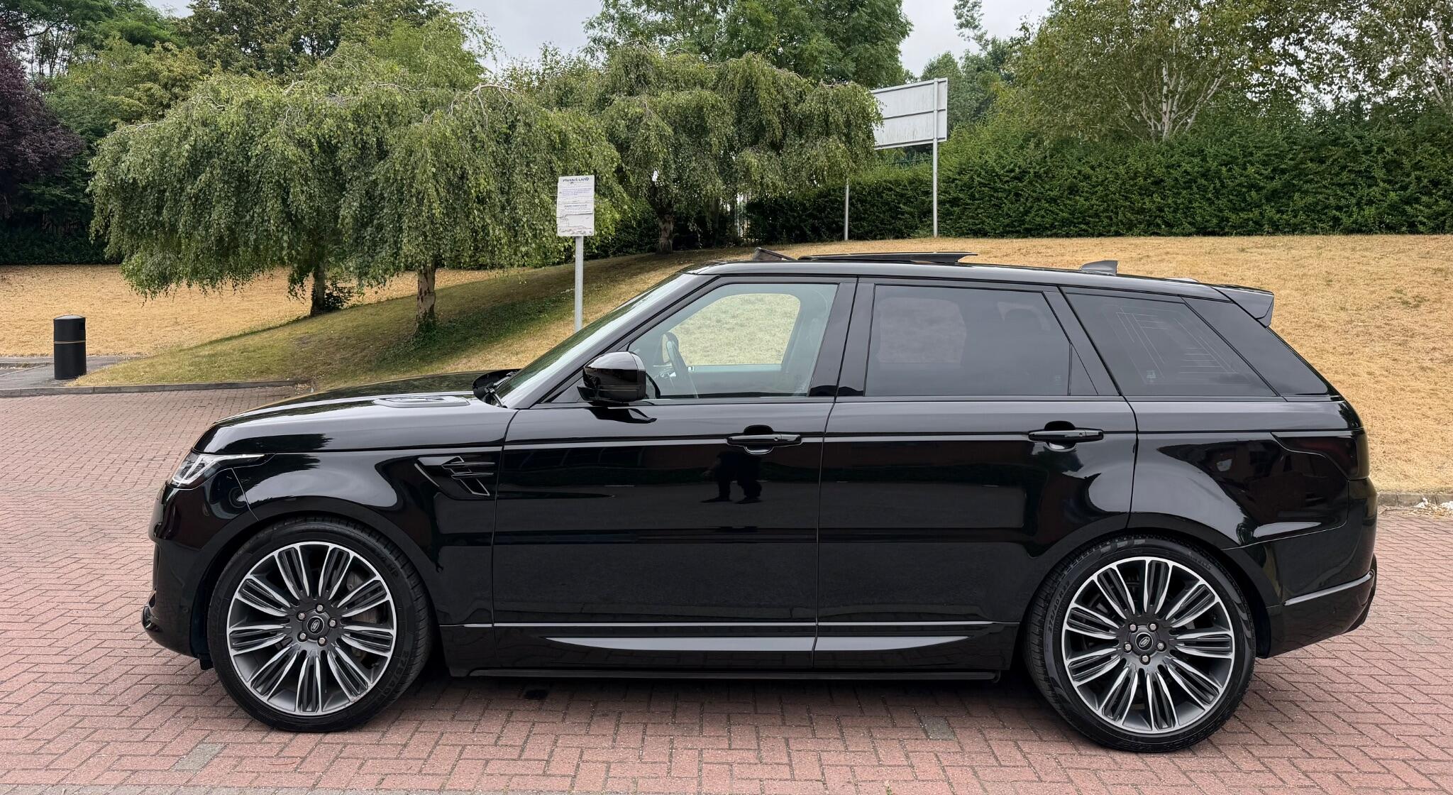 Land Rover RANGE ROVER SPORT - Image 2