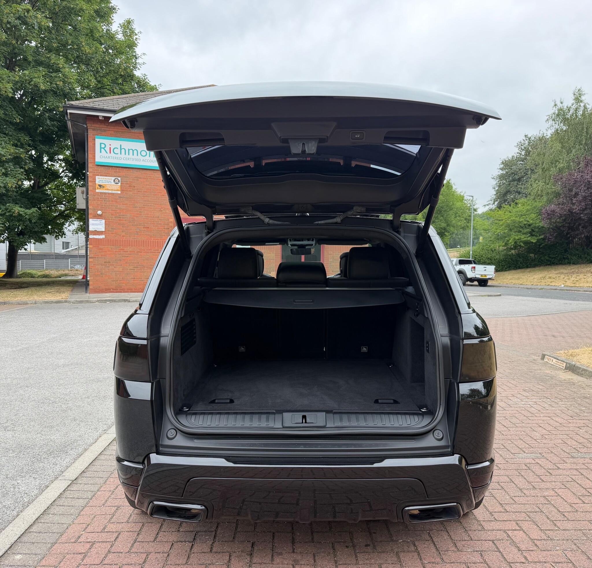 Land Rover RANGE ROVER SPORT - Image 19