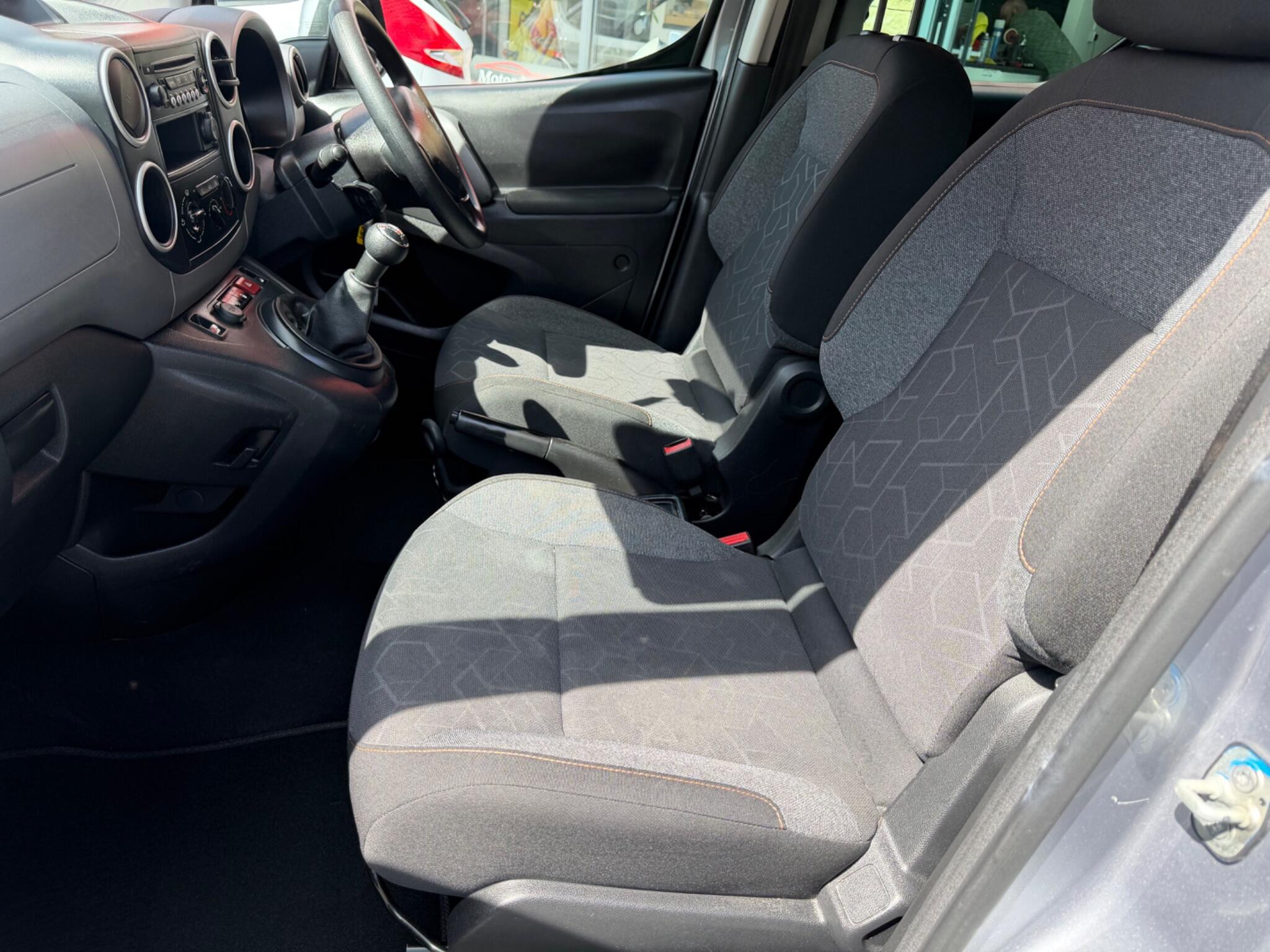 Peugeot Partner Tepee - Image 17