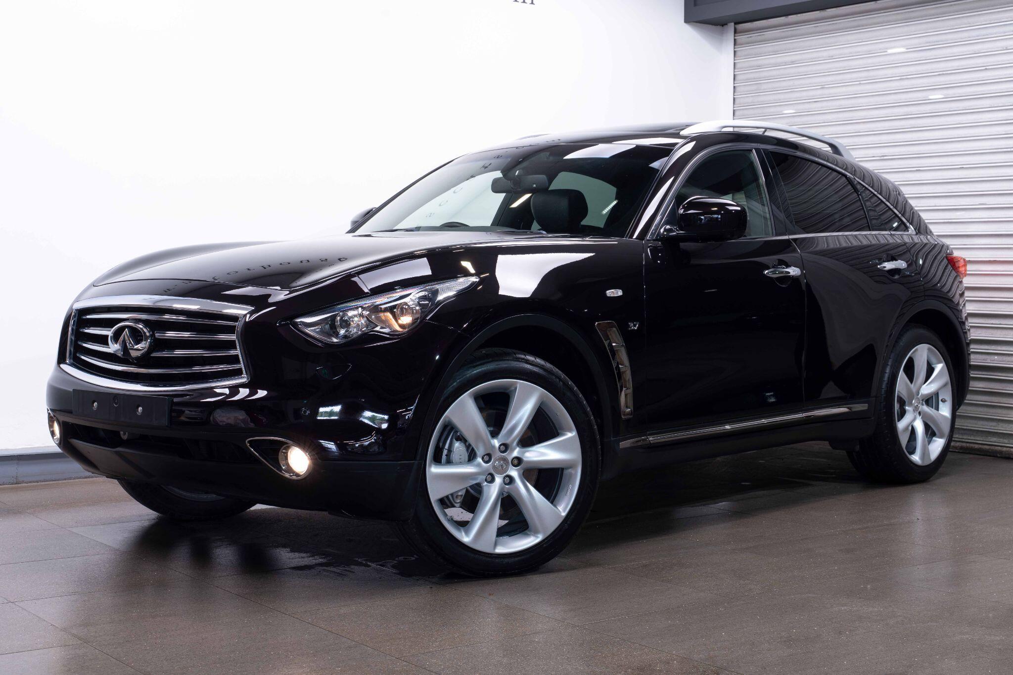 Infiniti QX70