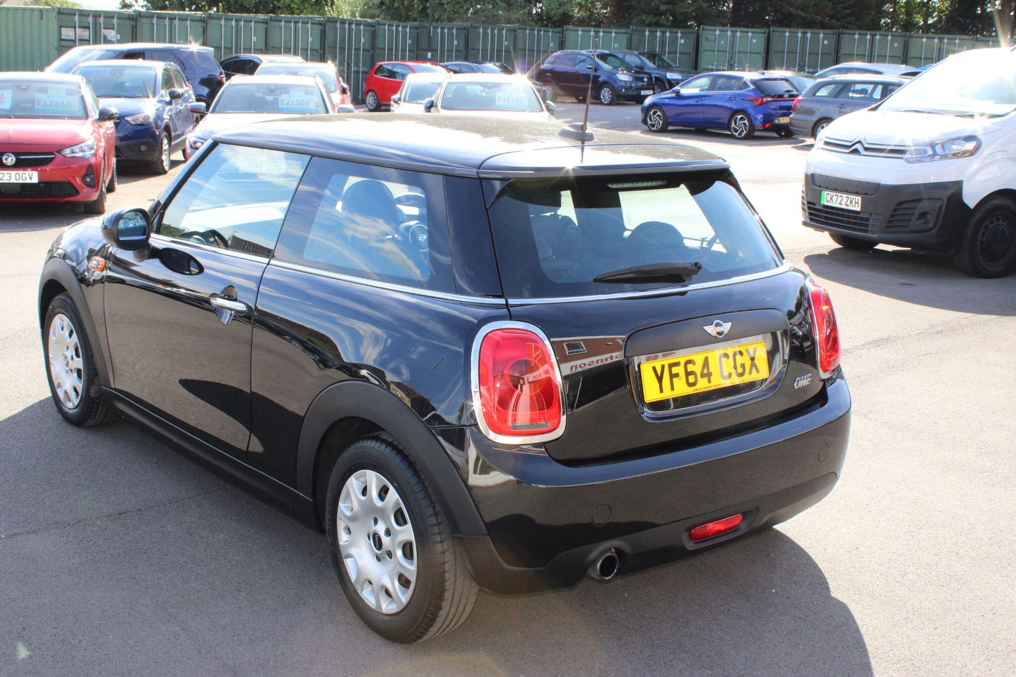 MINI Hatch - Image 6