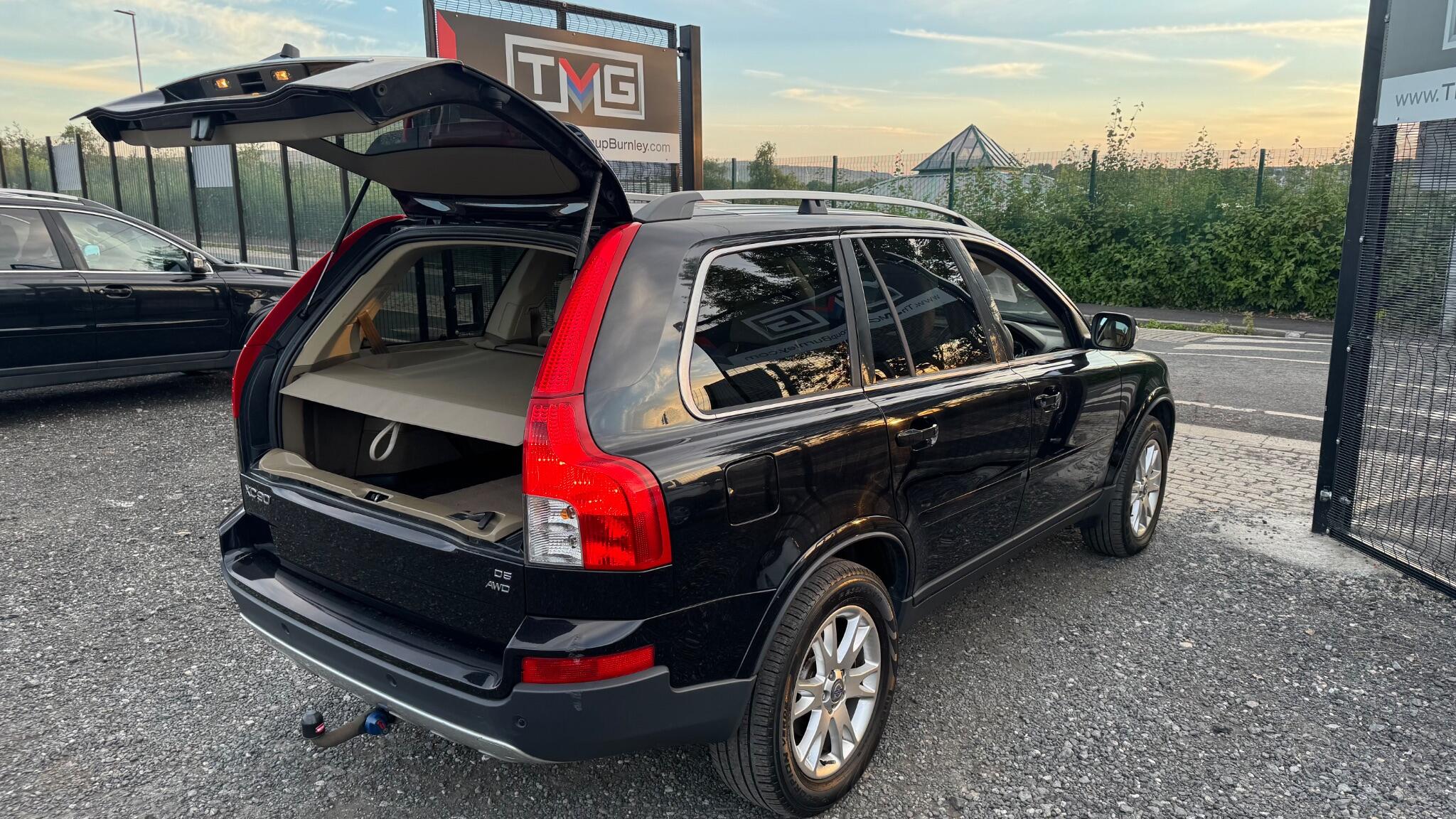 Volvo XC90 - Image 15