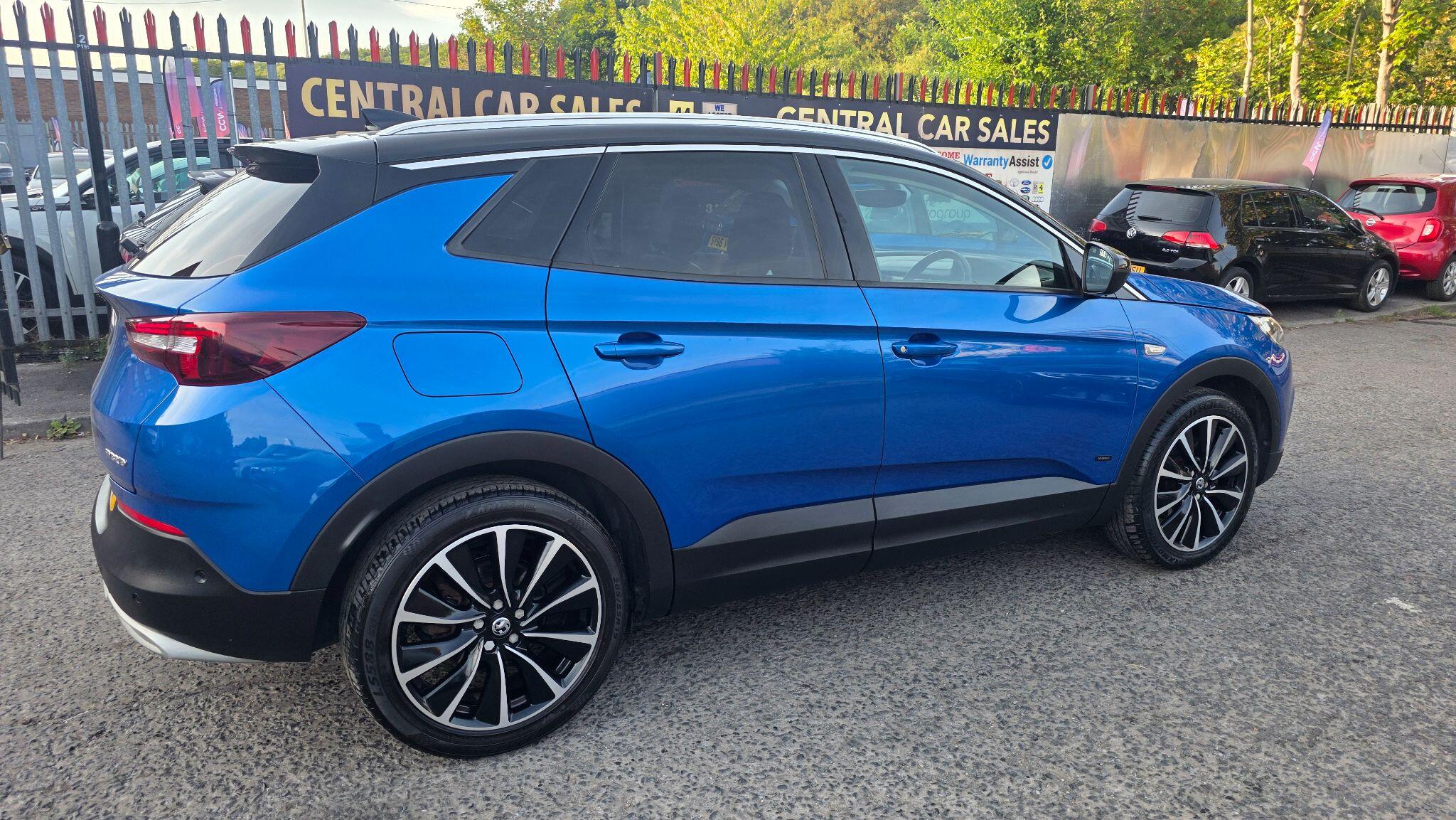 Vauxhall Grandland X - Image 8