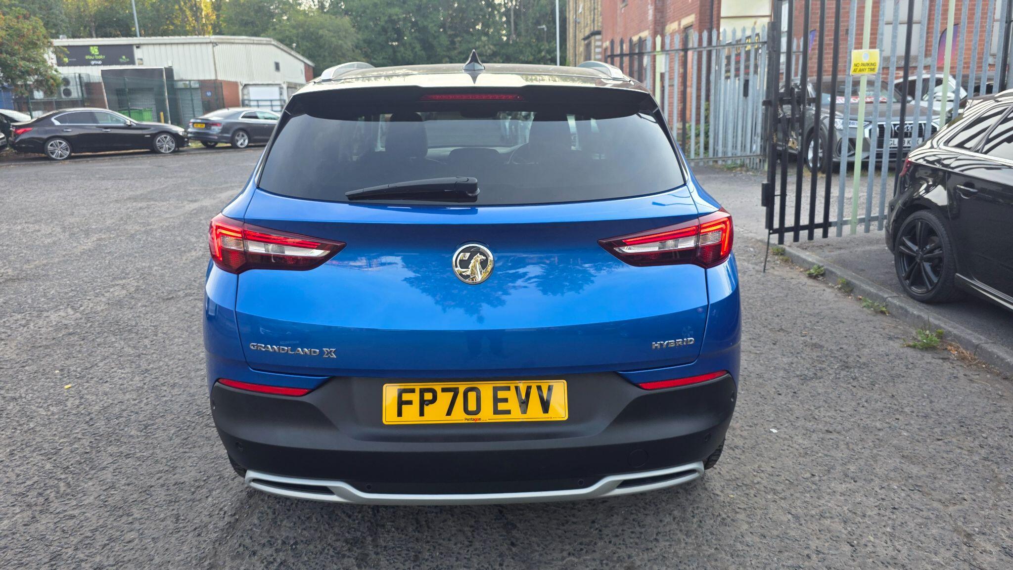 Vauxhall Grandland X - Image 12