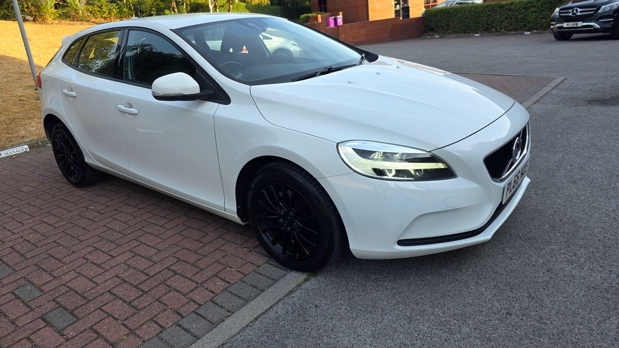 Volvo V40