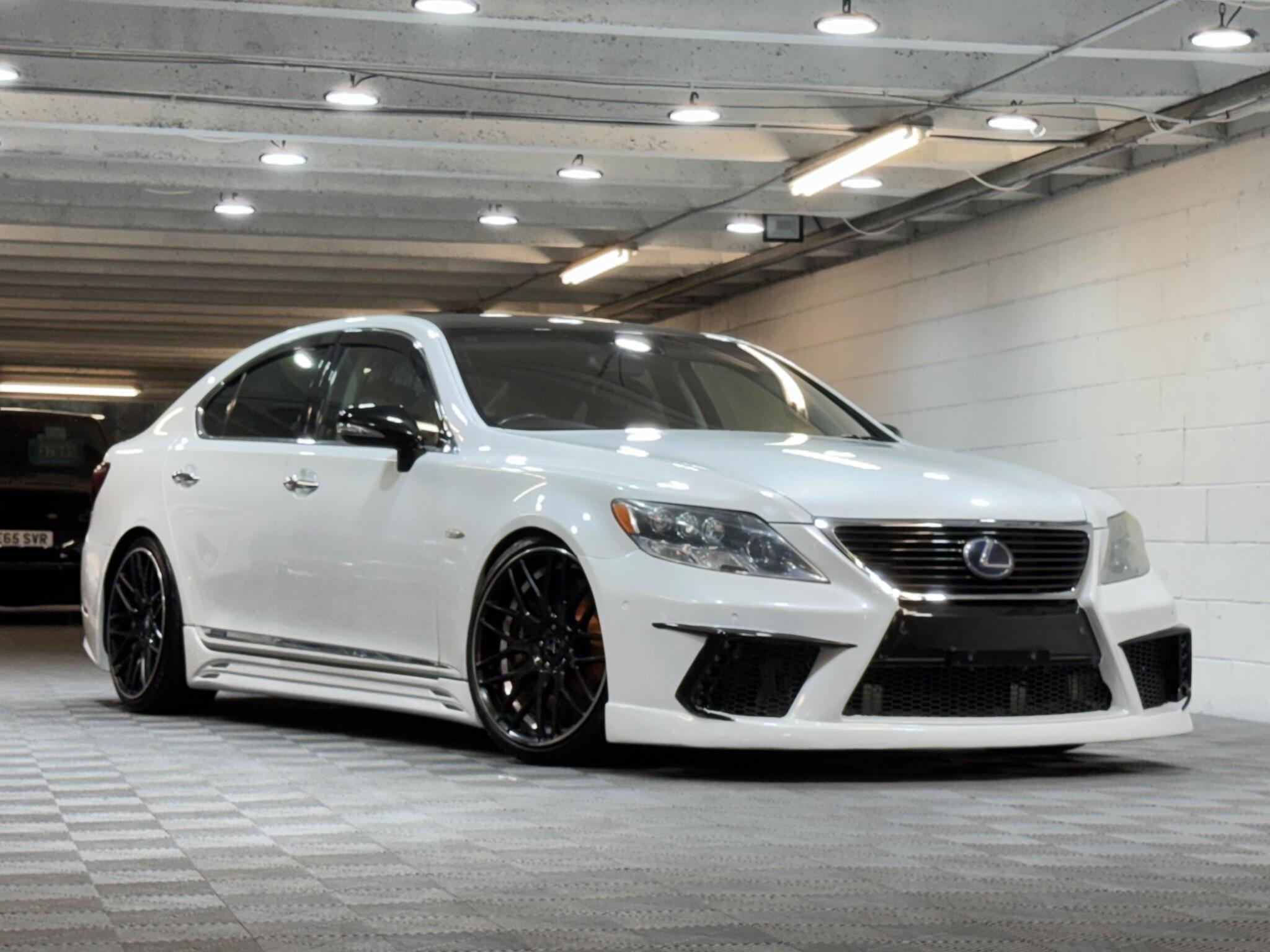 Lexus LS