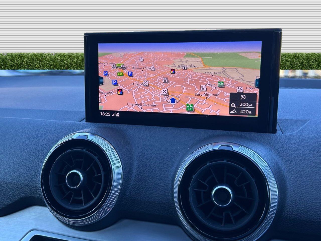 Audi Q2 - Image 4