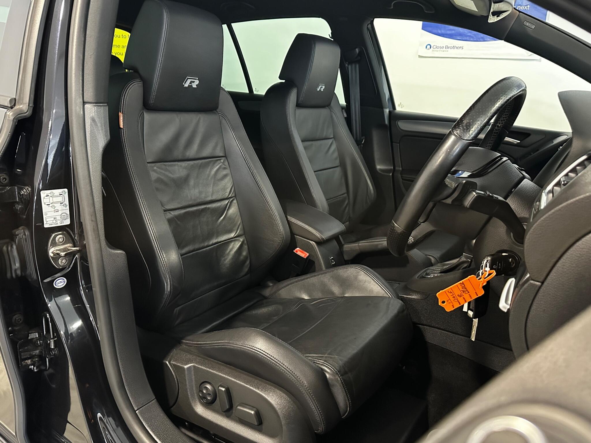Volkswagen Golf - Image 16