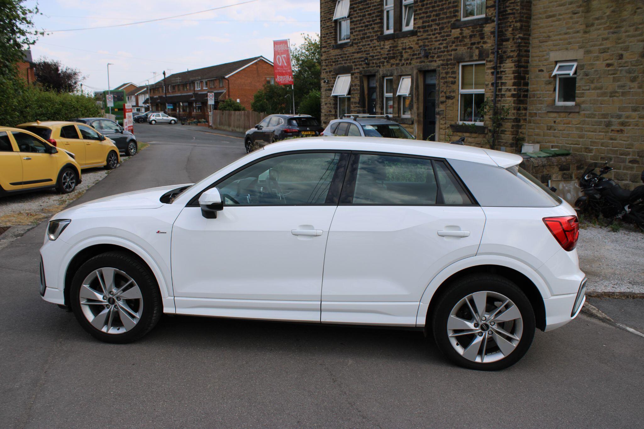 Audi Q2 - Image 5