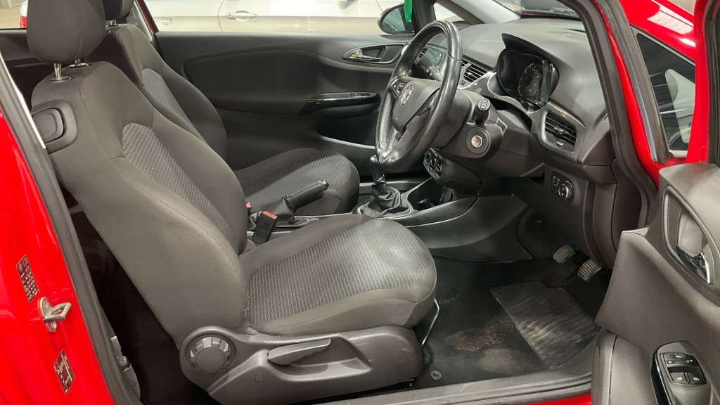 Vauxhall Corsa - Image 11
