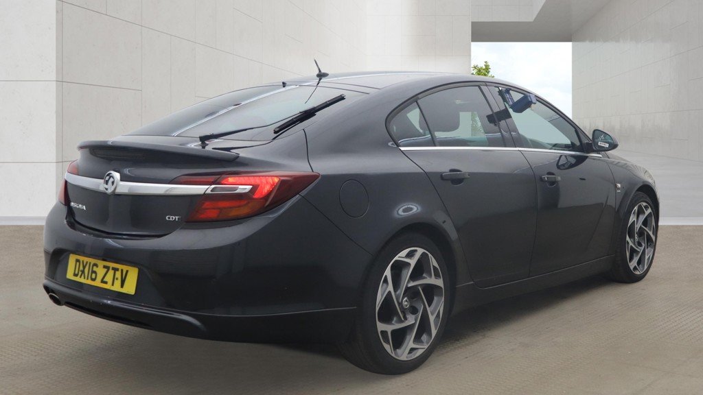 Vauxhall Insignia - Image 5