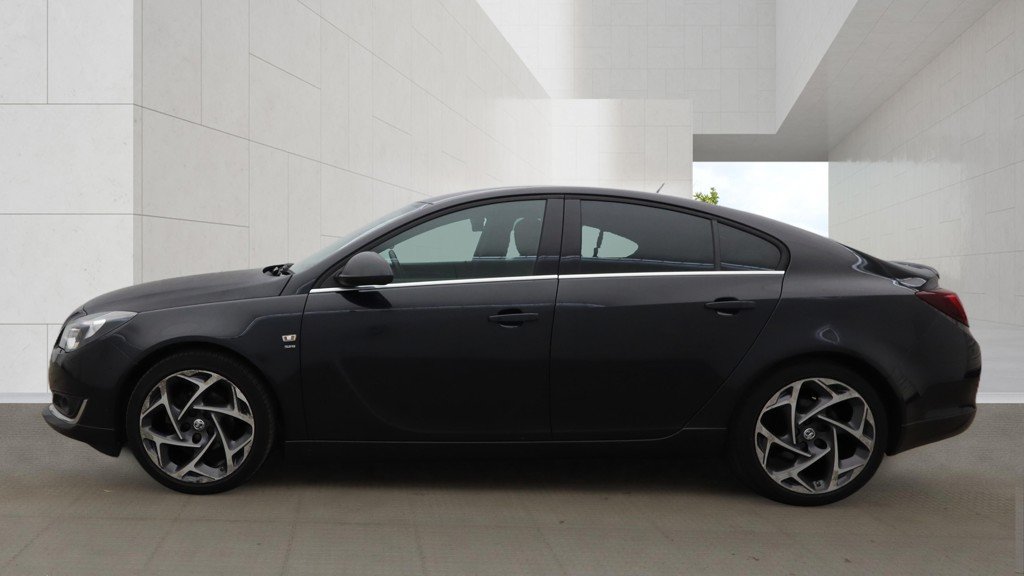 Vauxhall Insignia - Image 6