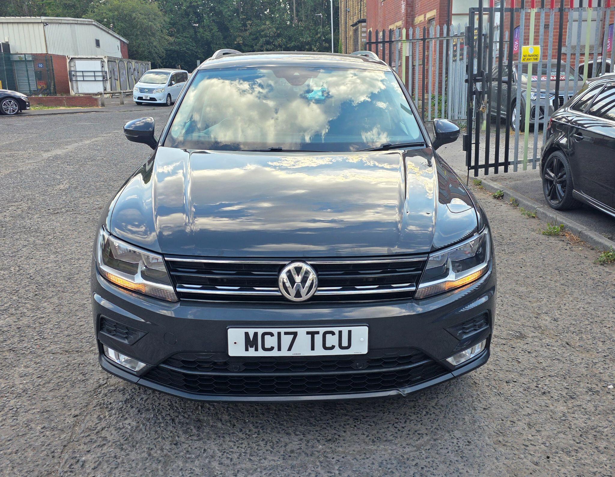 Volkswagen Tiguan - Image 3