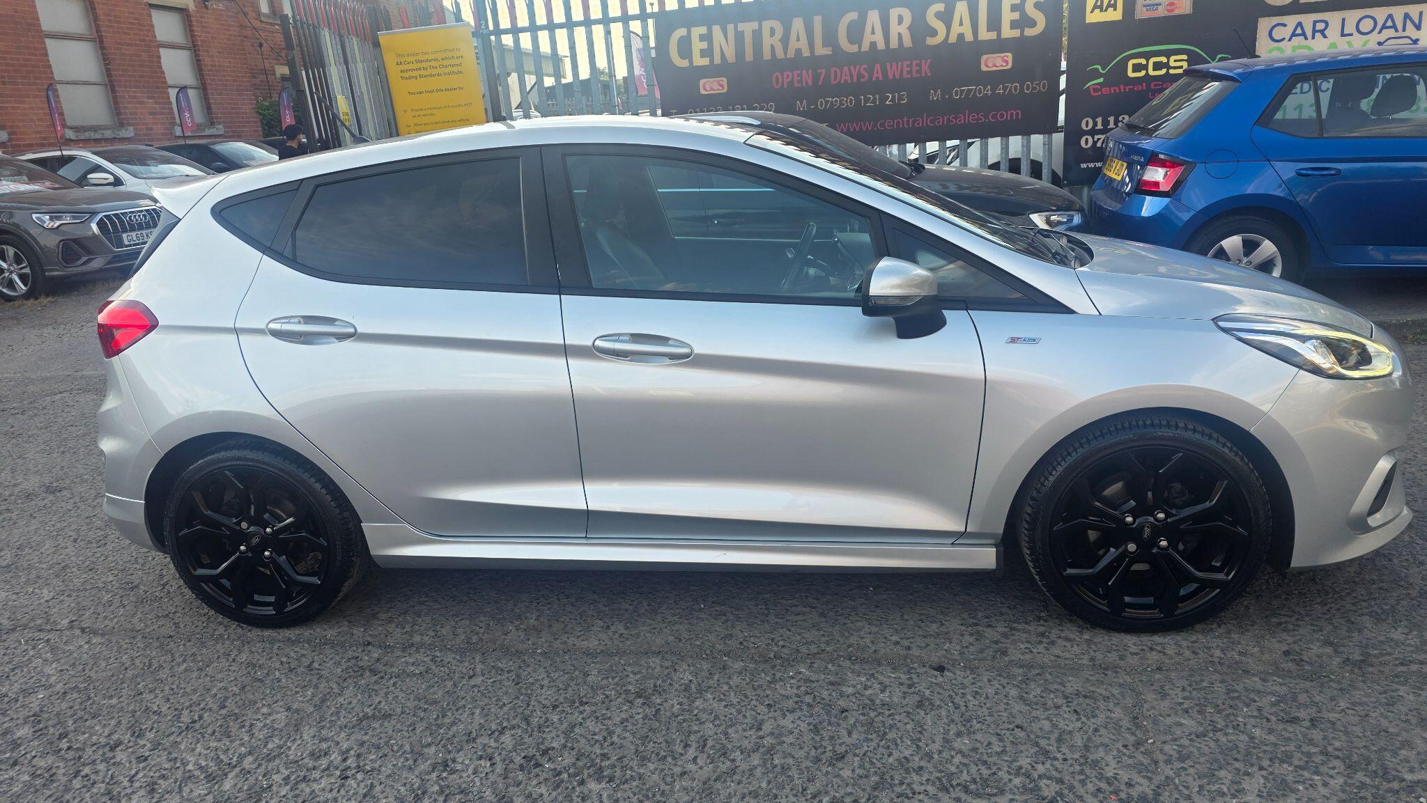 Ford Fiesta - Image 9