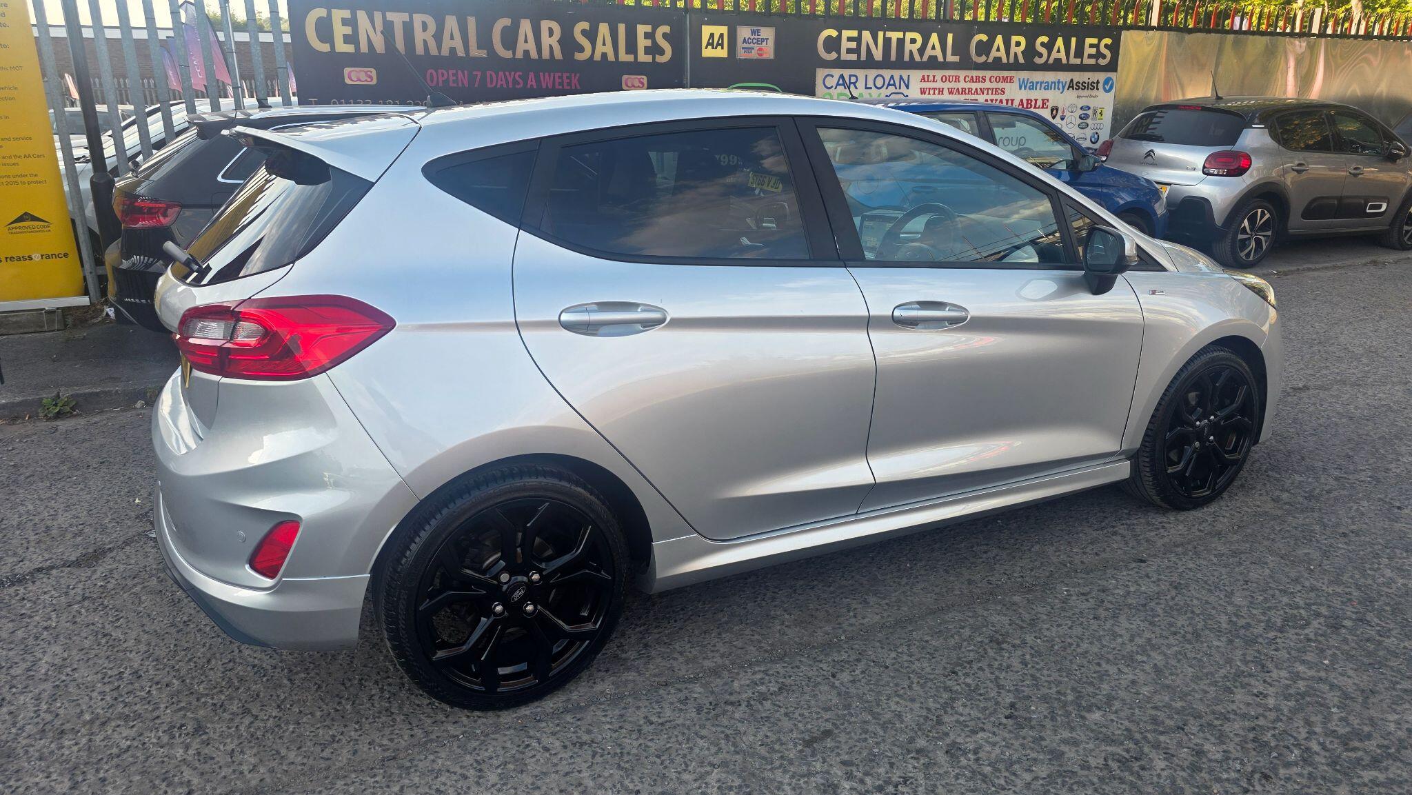 Ford Fiesta - Image 10