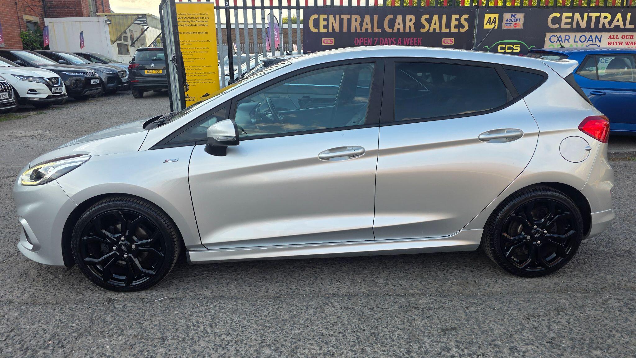 Ford Fiesta - Image 19
