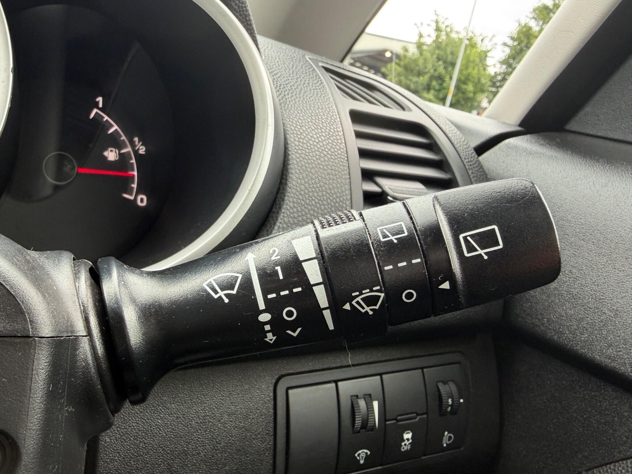 Kia Venga - Image 21
