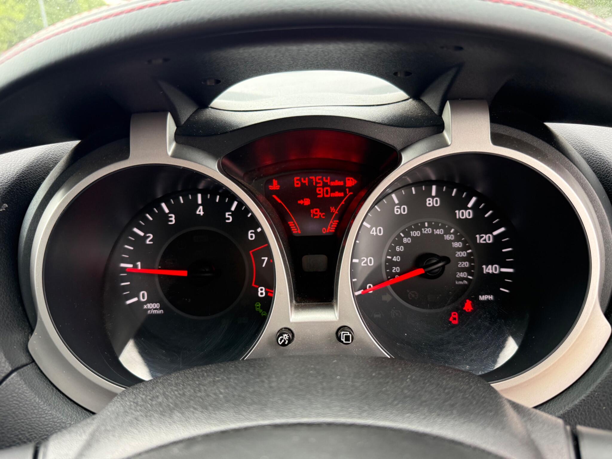 Nissan Juke - Image 32