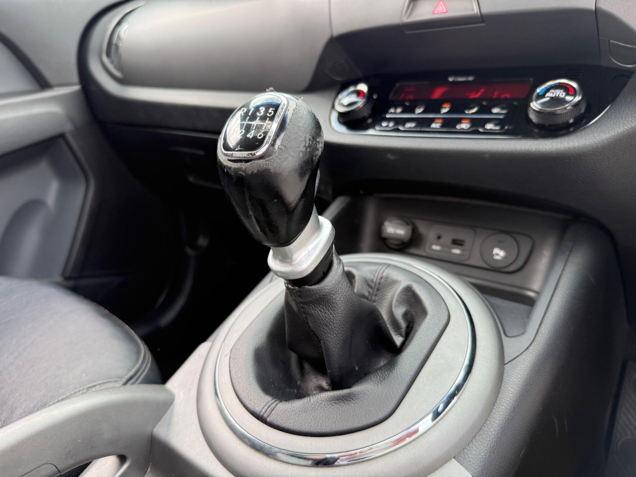 Kia Sportage - Image 12