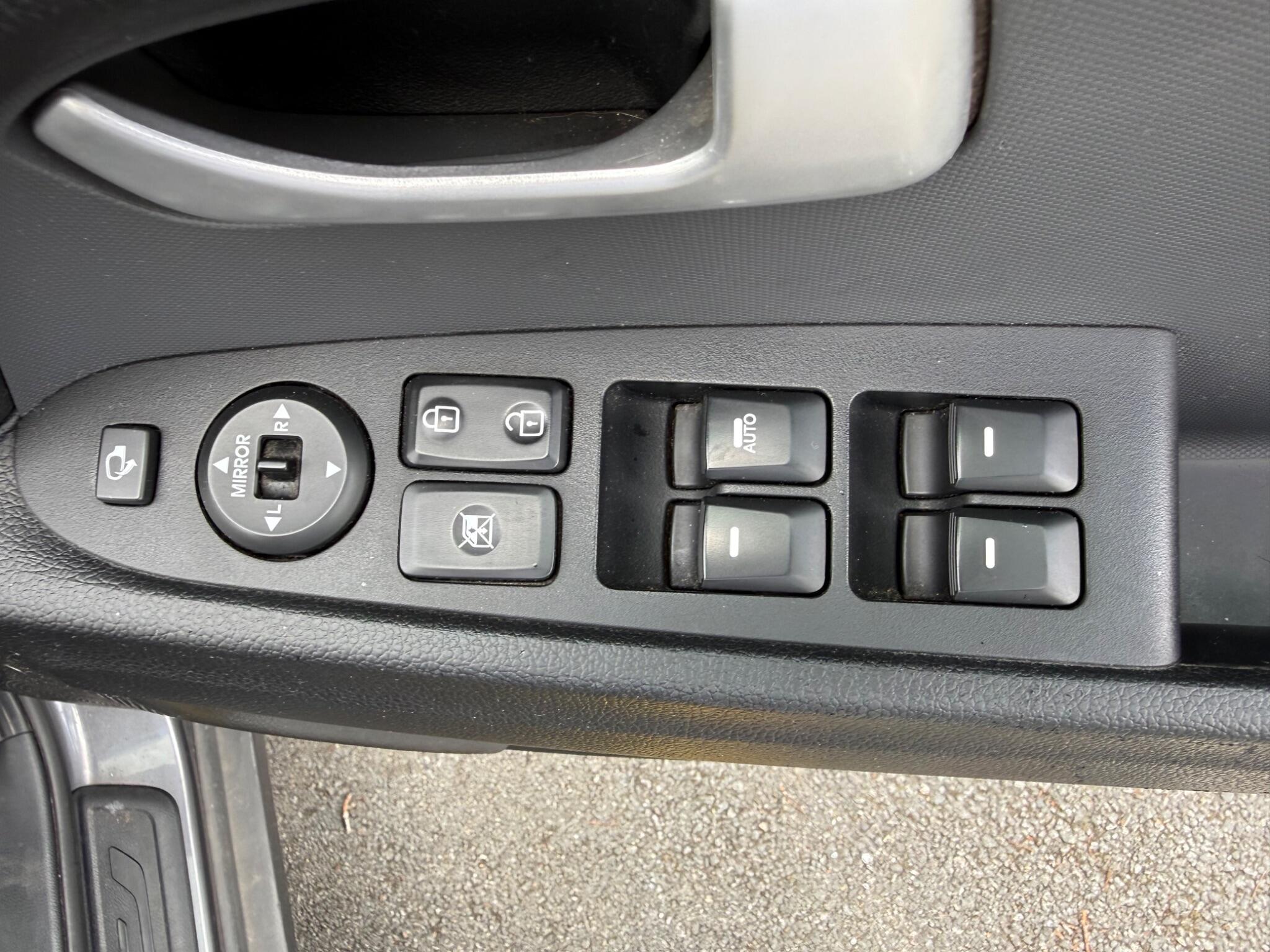Kia Sportage - Image 40