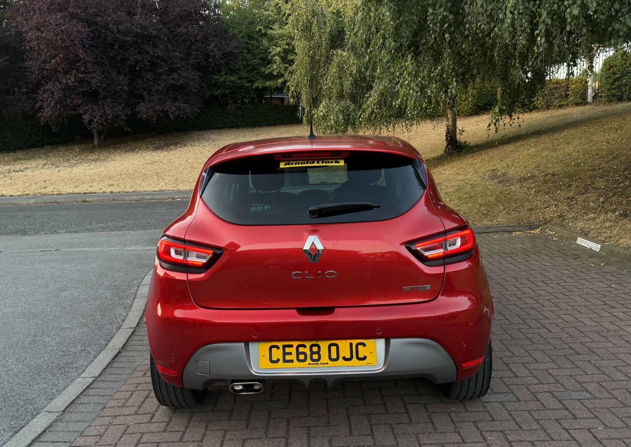Renault Clio - Image 7