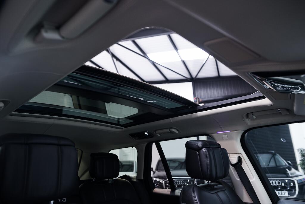 Land Rover Range Rover - Image 5