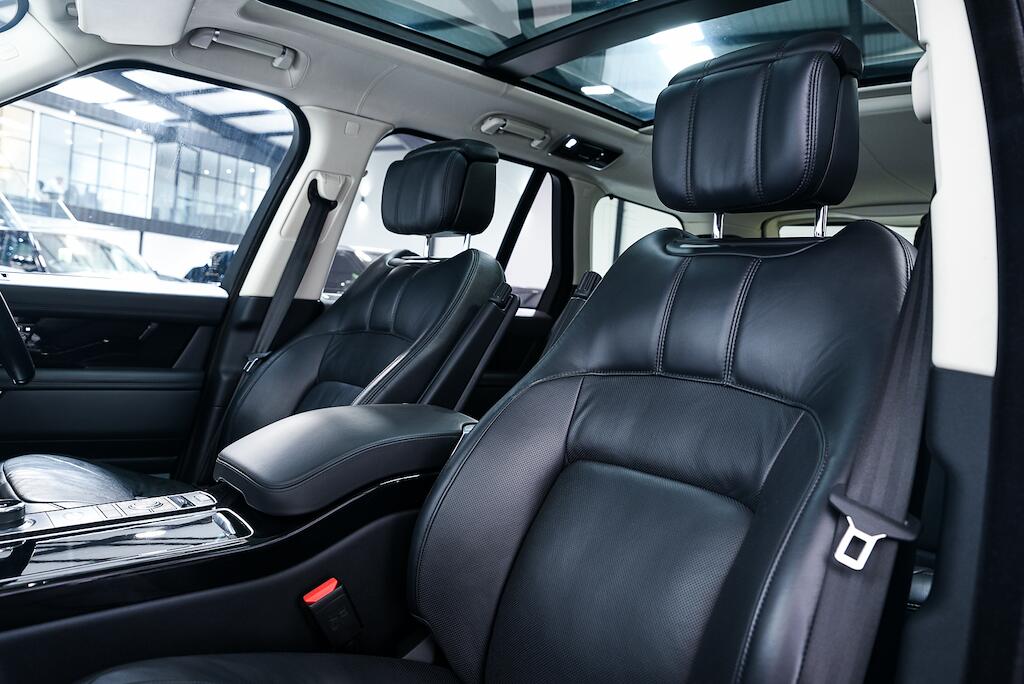 Land Rover Range Rover - Image 15