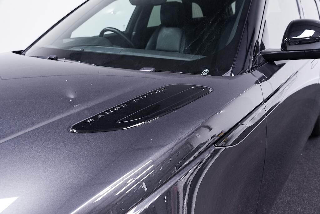 Land Rover Range Rover Velar - Image 10