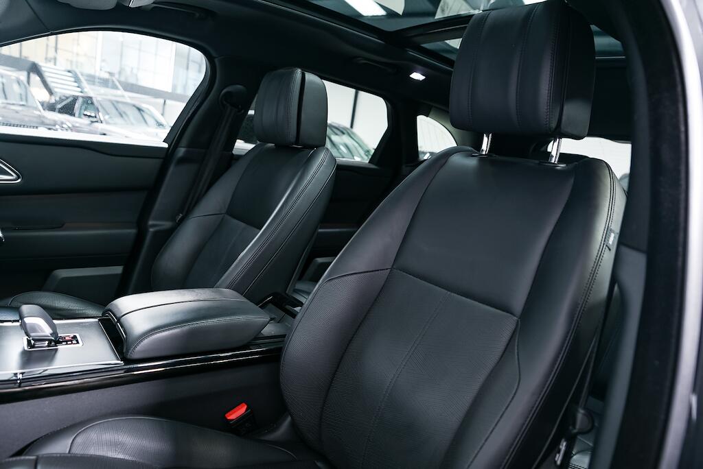 Land Rover Range Rover Velar - Image 15