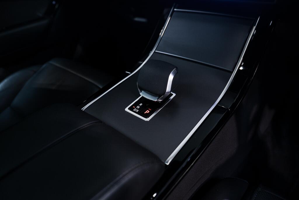 Land Rover Range Rover Velar - Image 19