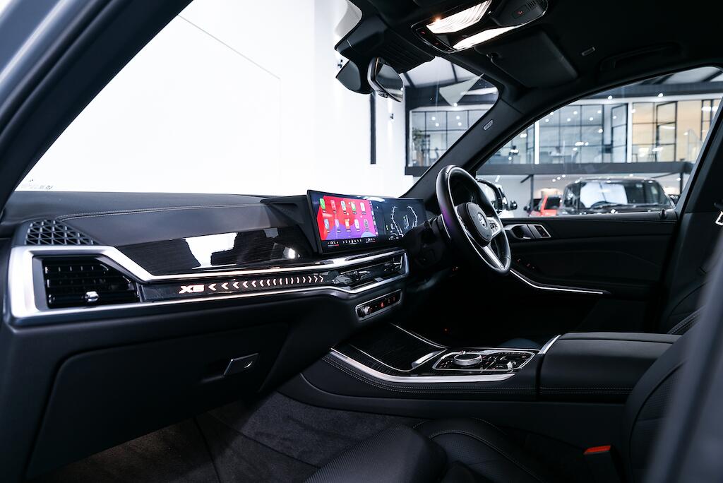 BMW X5 - Image 11
