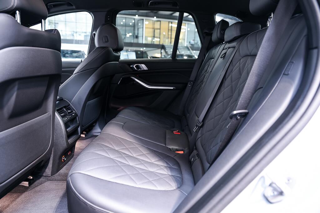 BMW X5 - Image 13