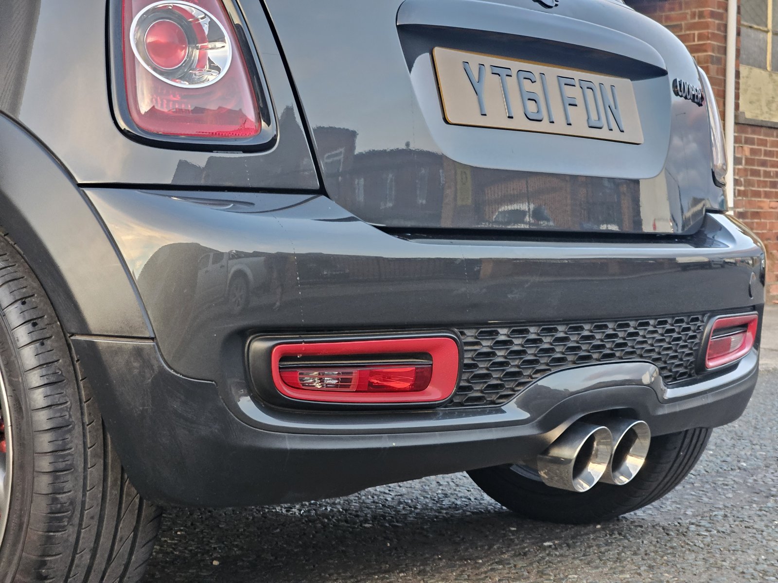 MINI Hatch - Image 9