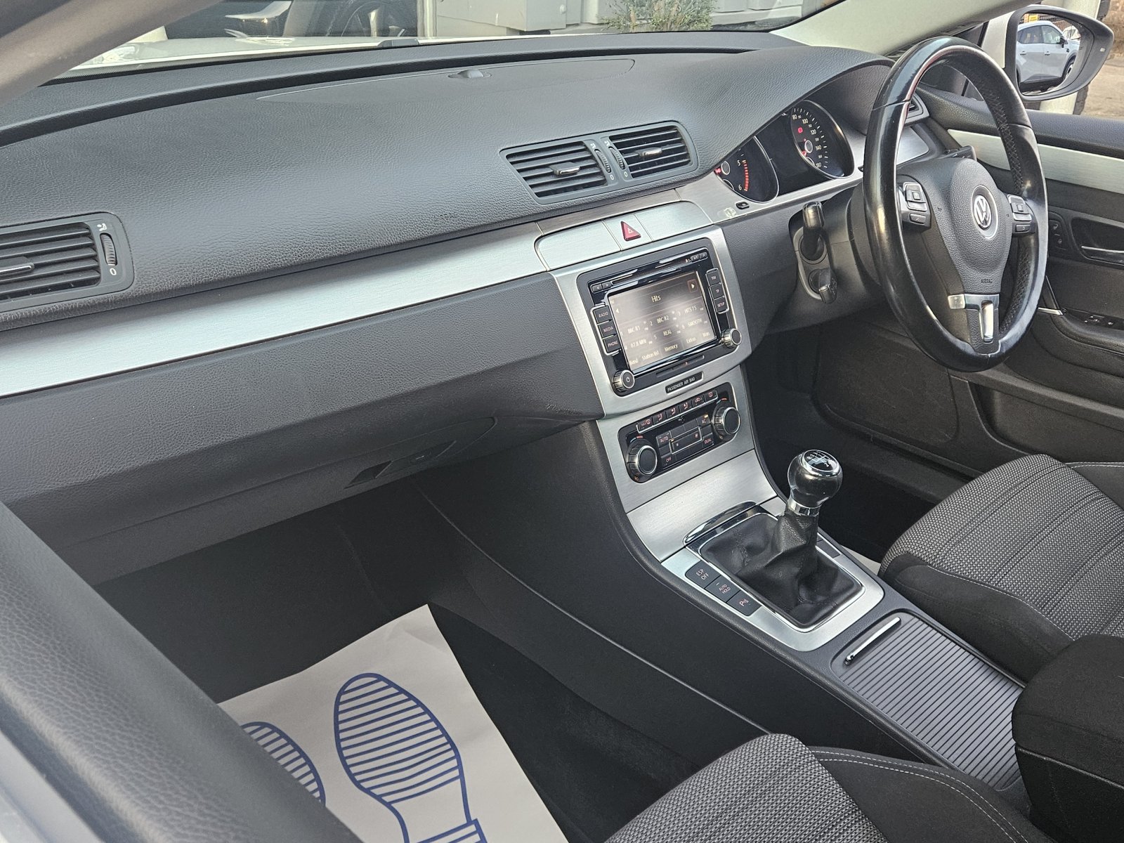 Volkswagen CC - Image 11