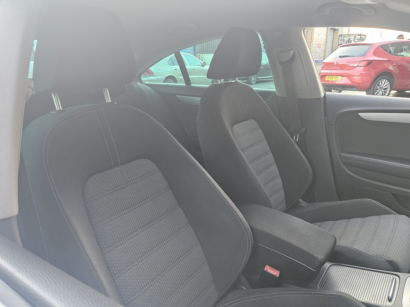 Volkswagen CC - Image 15