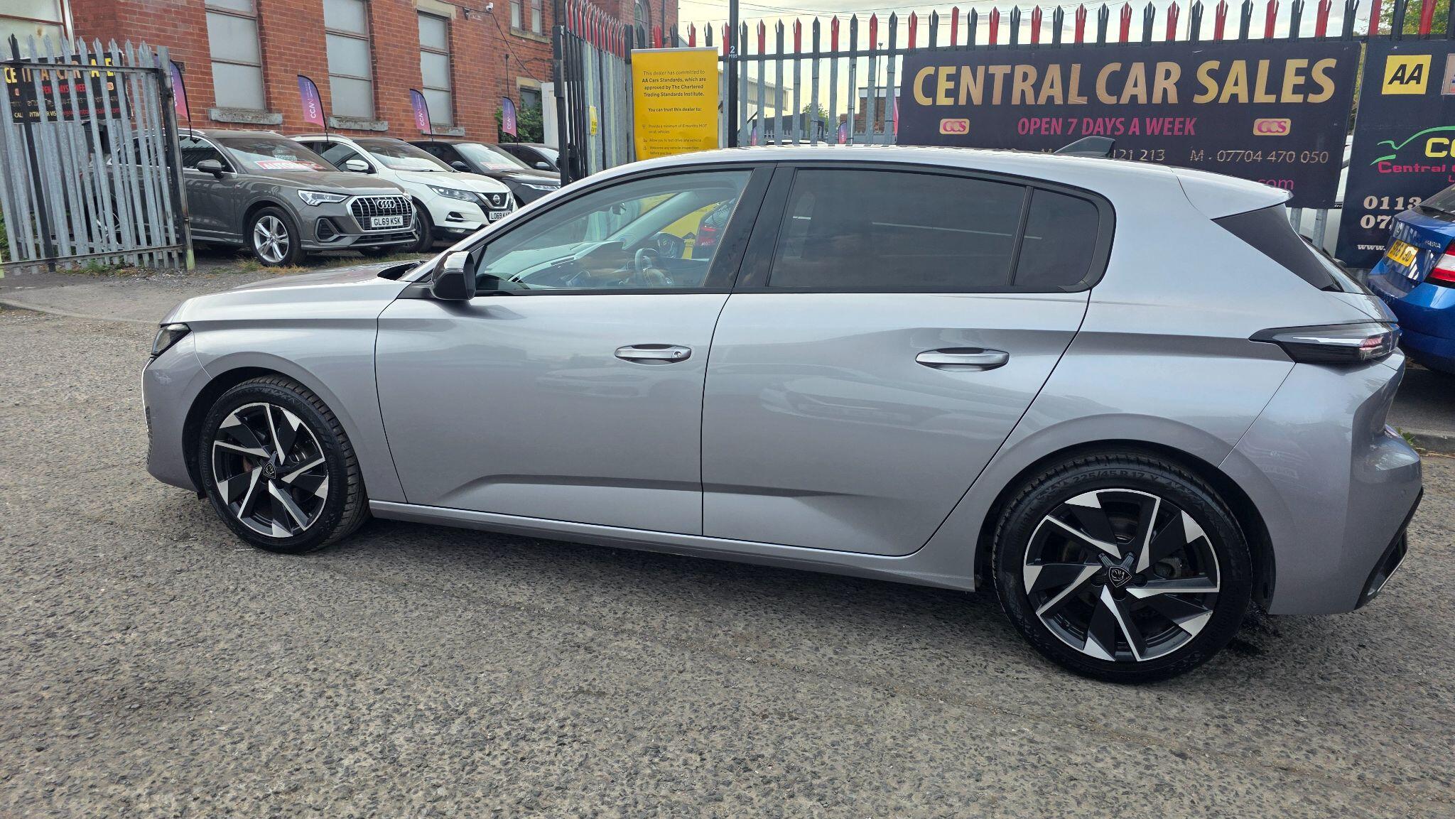 Peugeot 308 - Image 18