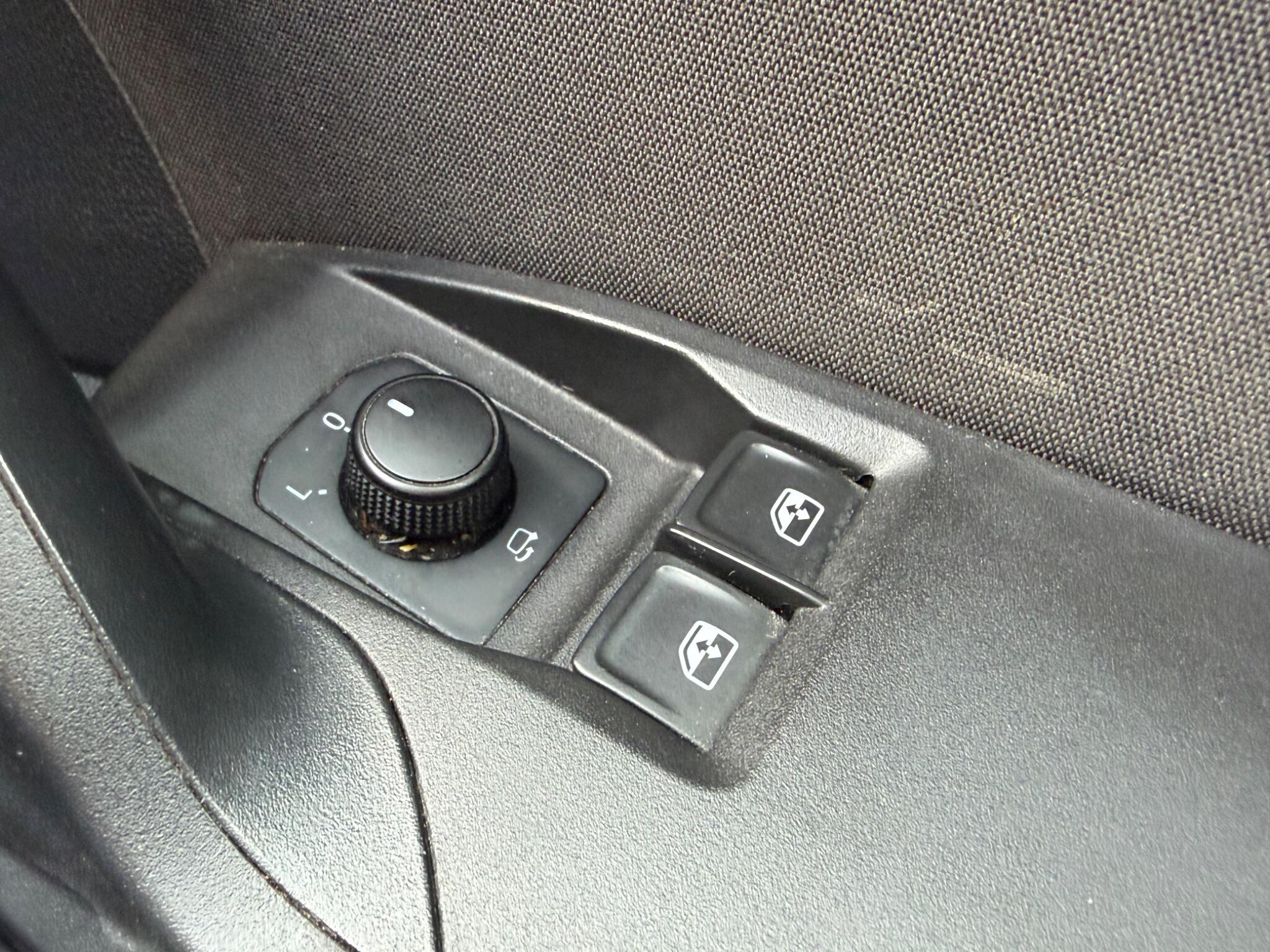 SEAT Ibiza - Image 30