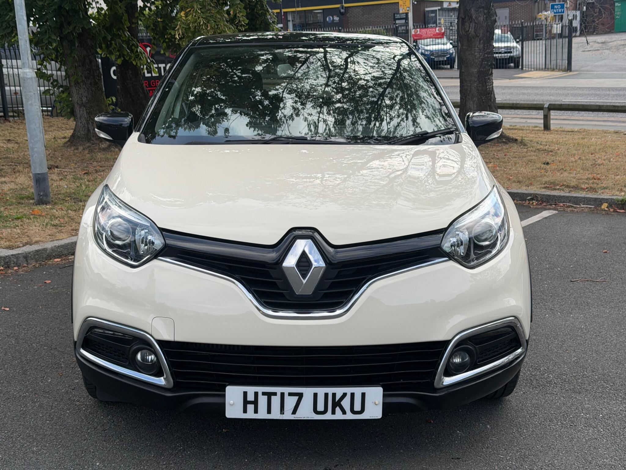 Renault Captur - Image 2