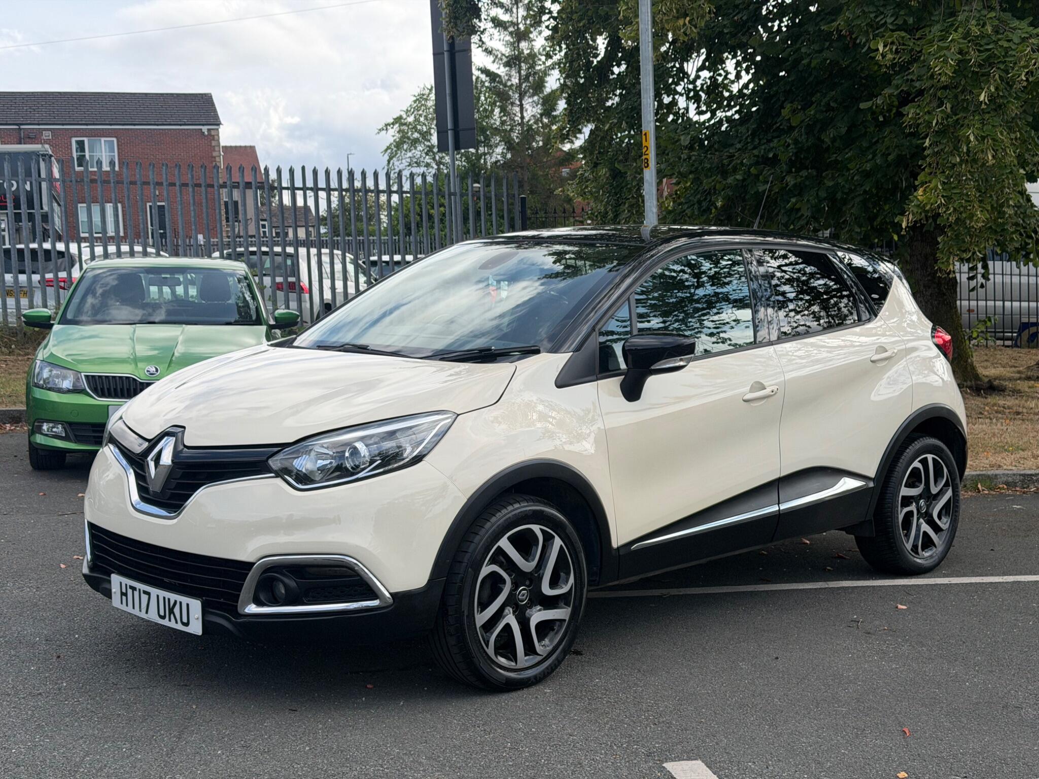 Renault Captur - Image 3