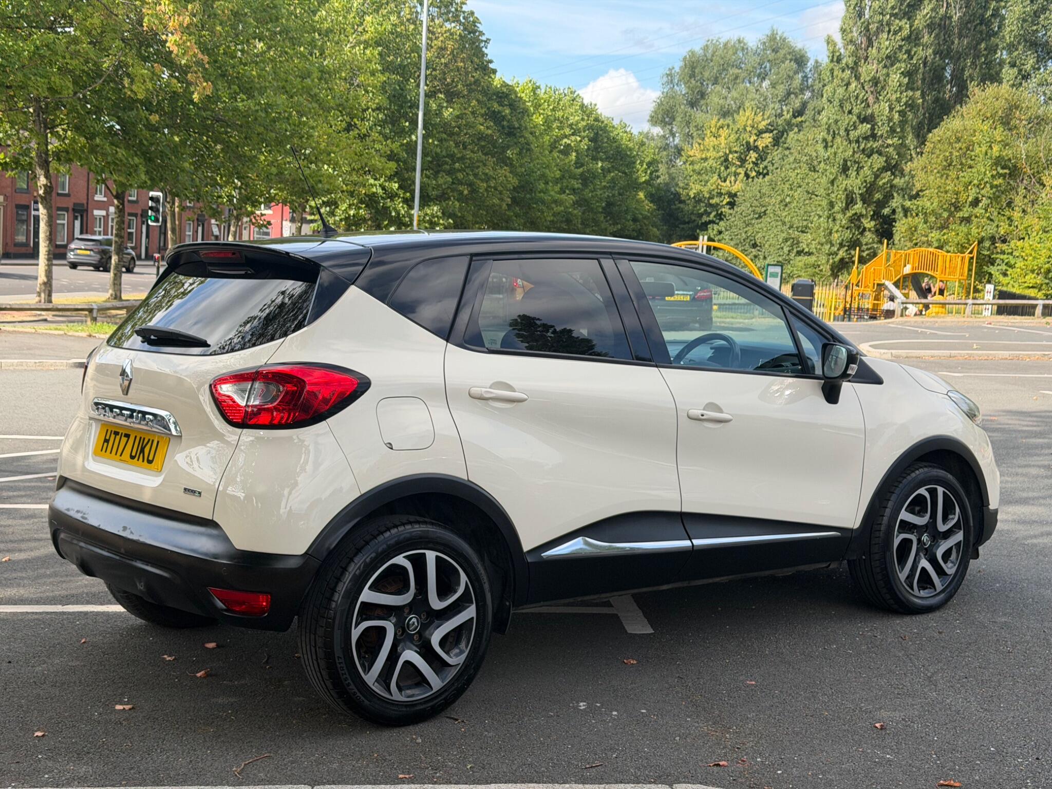 Renault Captur - Image 7