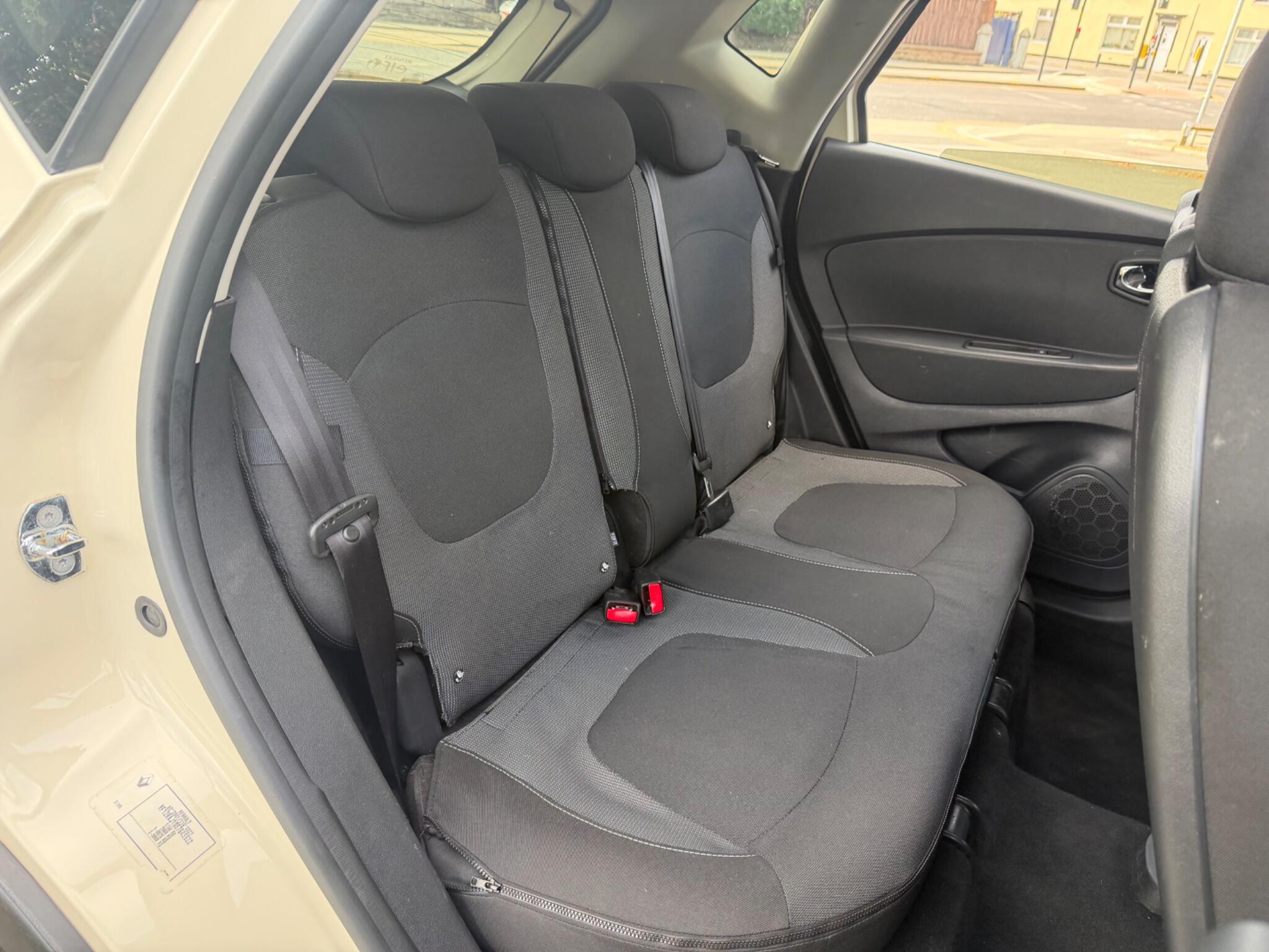 Renault Captur - Image 13