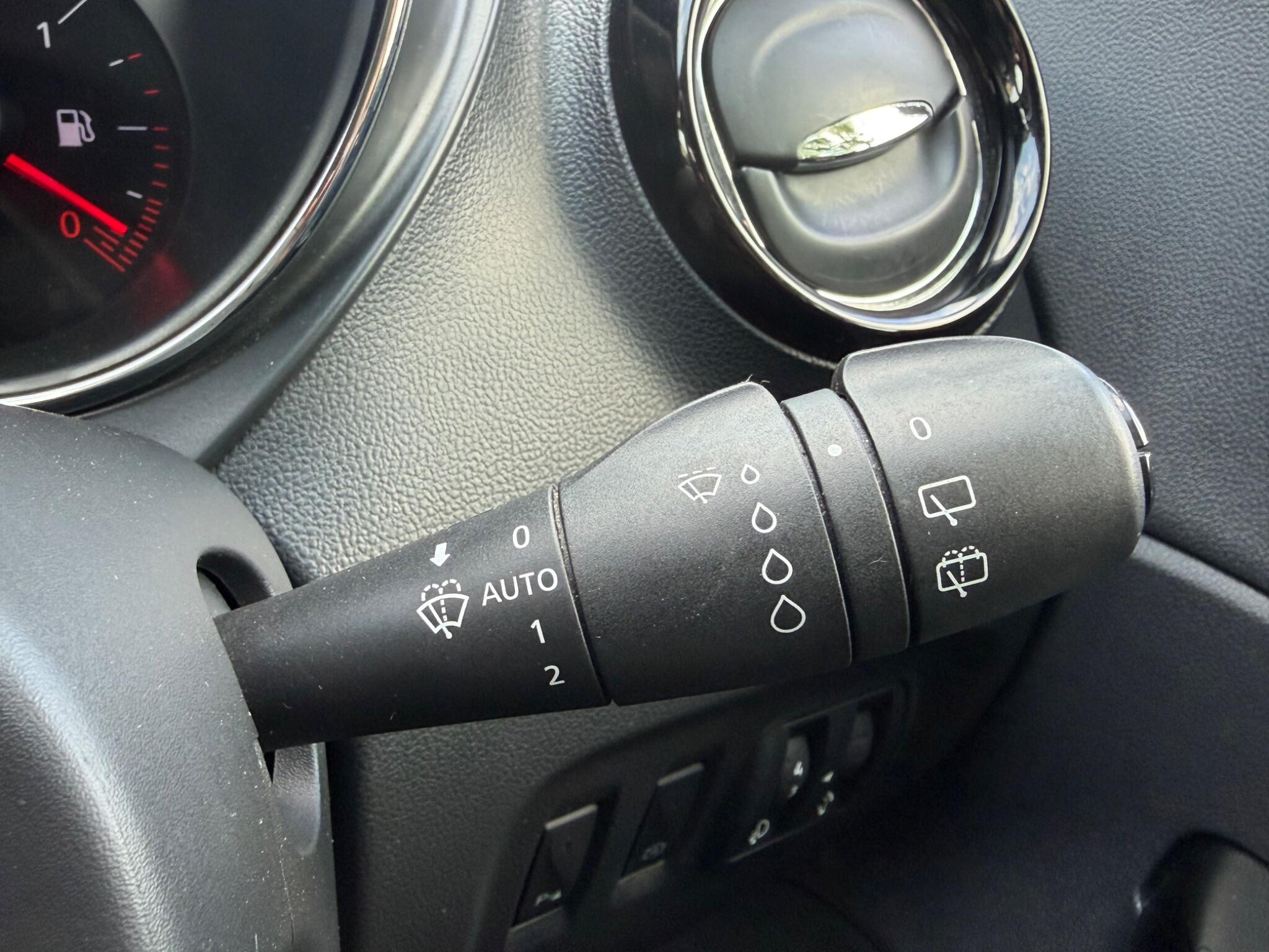 Renault Captur - Image 17