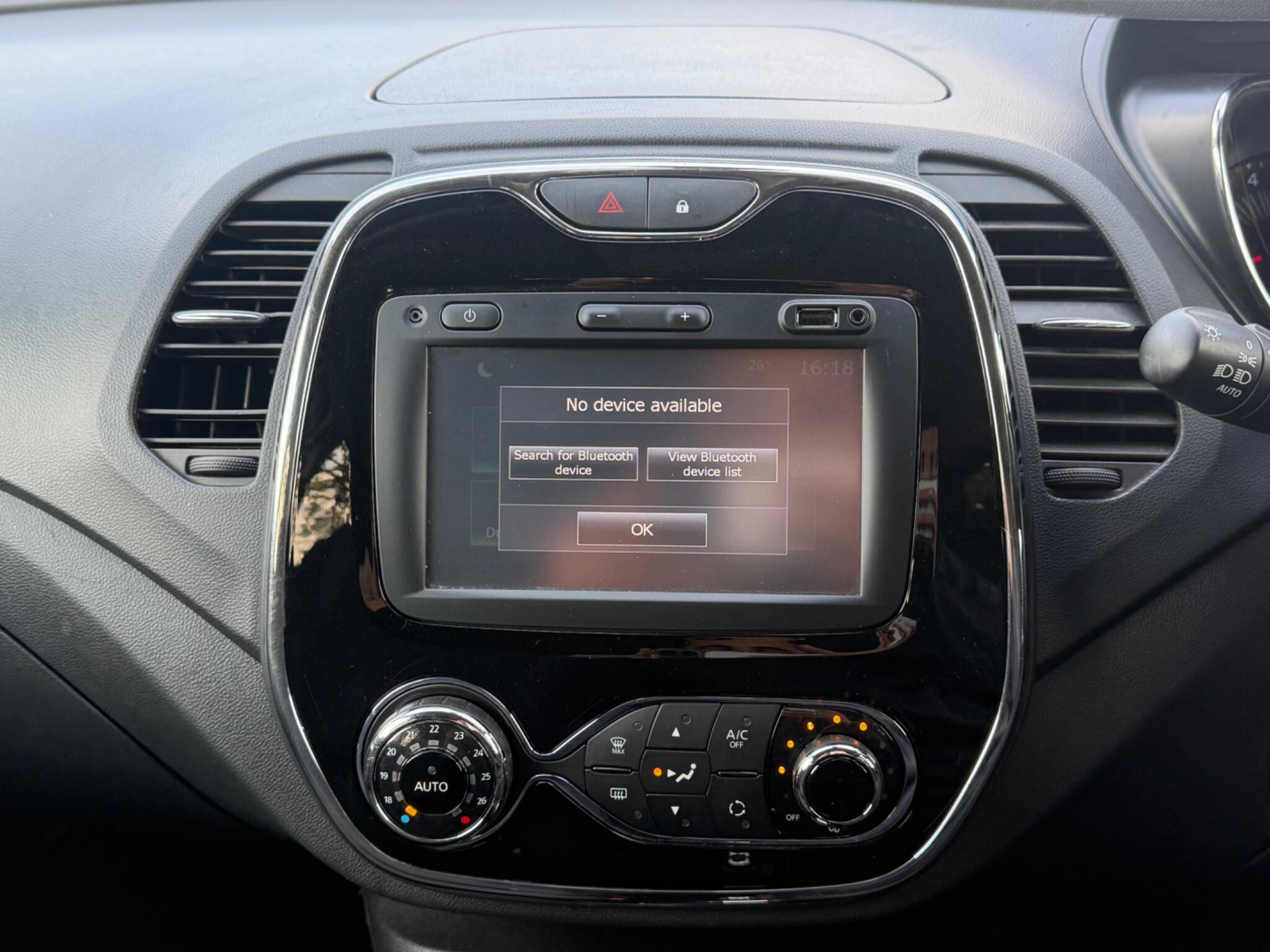 Renault Captur - Image 18
